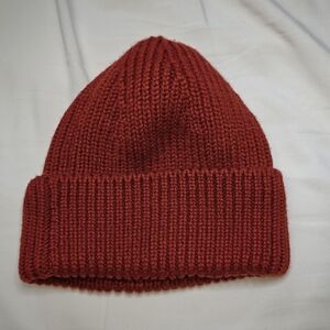 Love and Lore knit tuque EUC